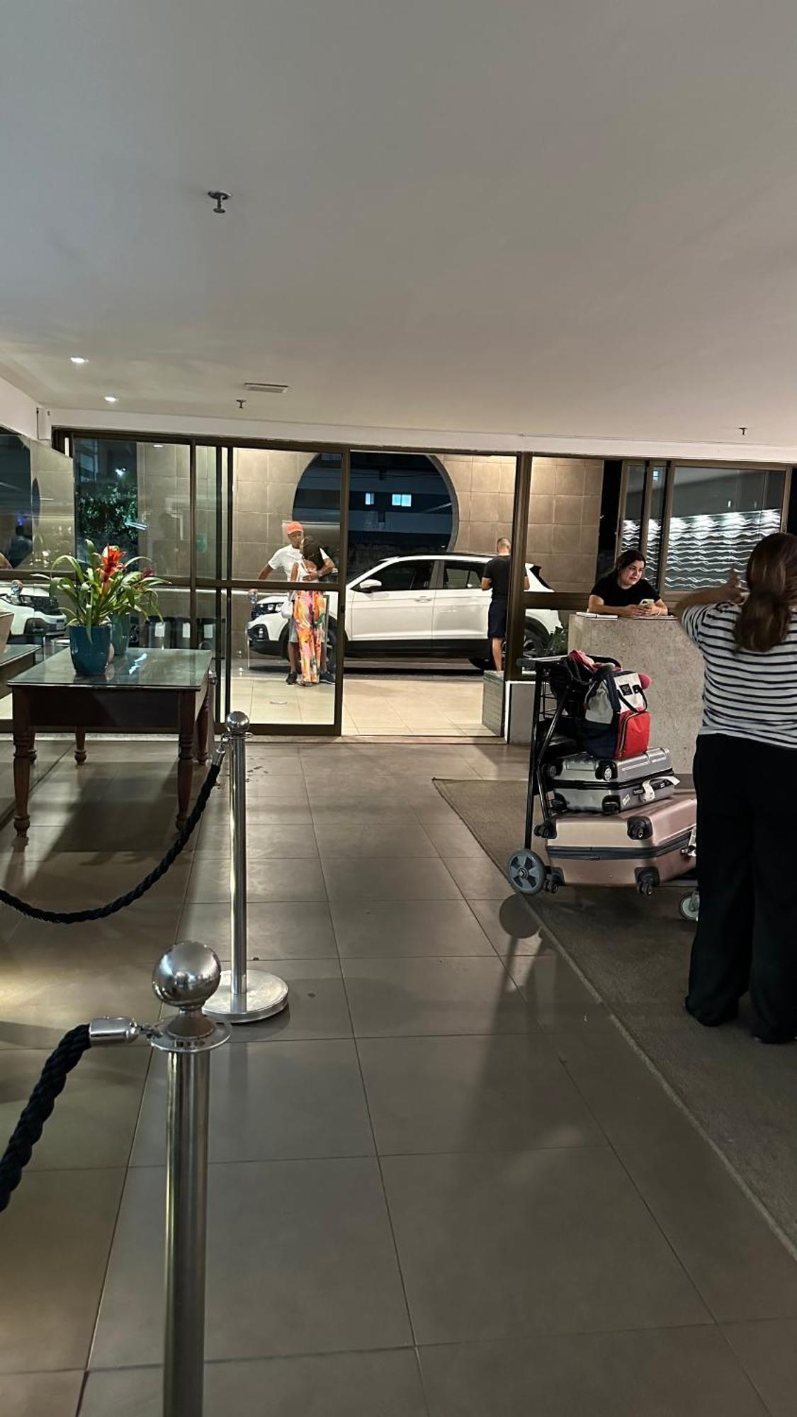 Flat Em Hotel De Luxo Beira Mar Da Grife Ritz Suites Com Vista Ampla Para Todo O Mar Da Cruz Das Almas, Jatiuca E Ponta Verde, Com Toda Estrutura De Um Hotel Lindo E Arrojado, Academia, Piscina E Muito Mais, Venha Viver Essa Experiencia Incrivel! Maceió エクステリア 写真
